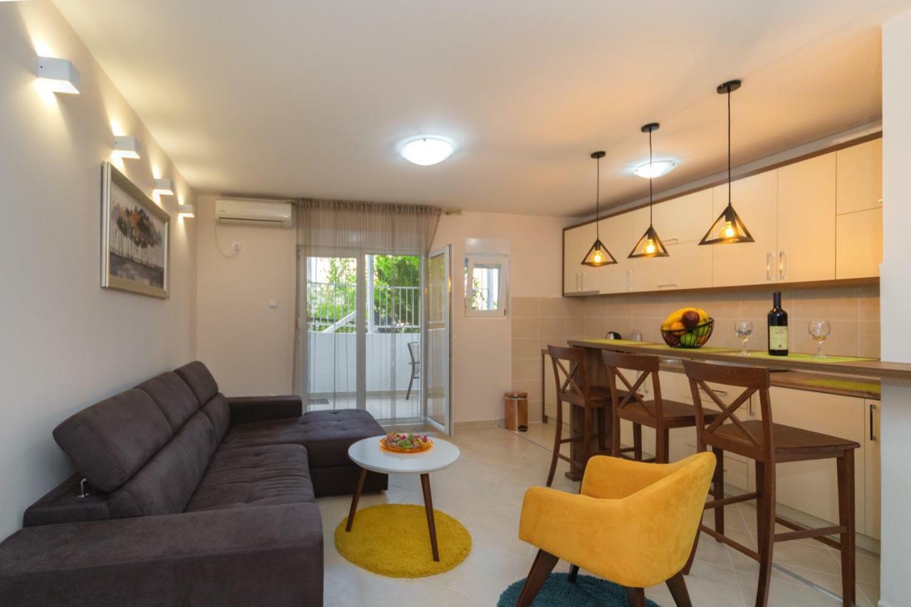 Apartmani Tref Petrovac Exterior photo